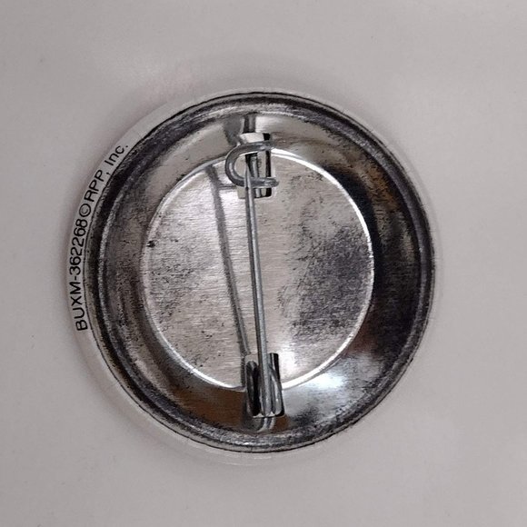 Christmas Comes.....Button Pin - Picture 4 of 4